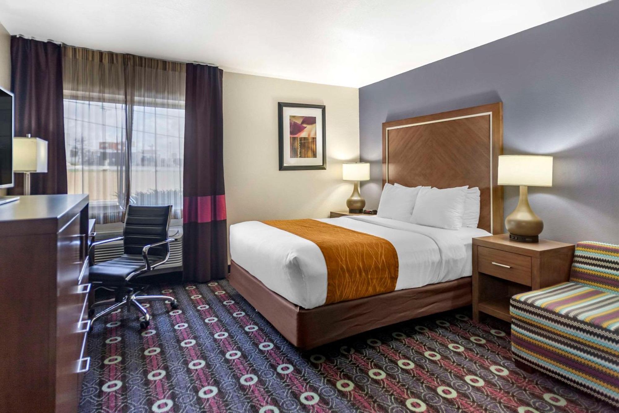 Comfort Inn Midtown Tulsa Exterior foto