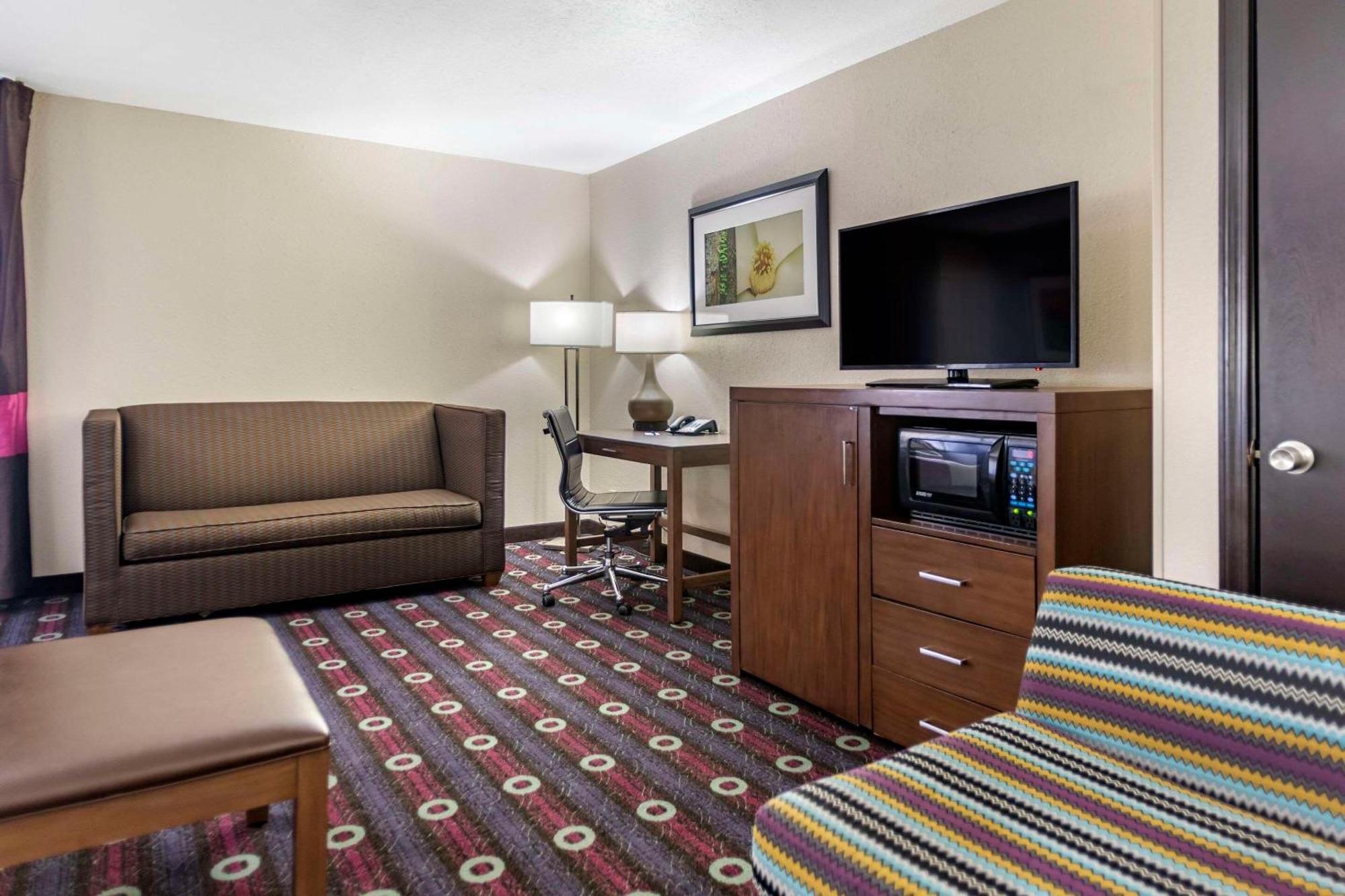 Comfort Inn Midtown Tulsa Exterior foto