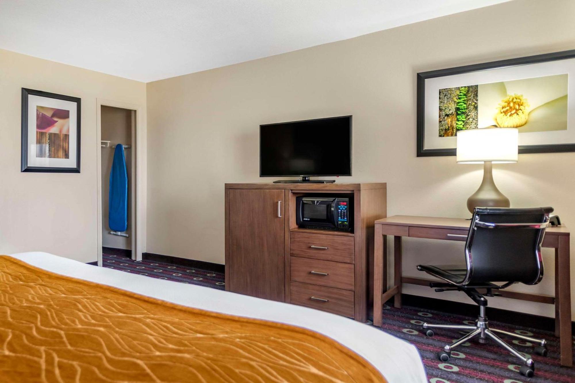 Comfort Inn Midtown Tulsa Exterior foto